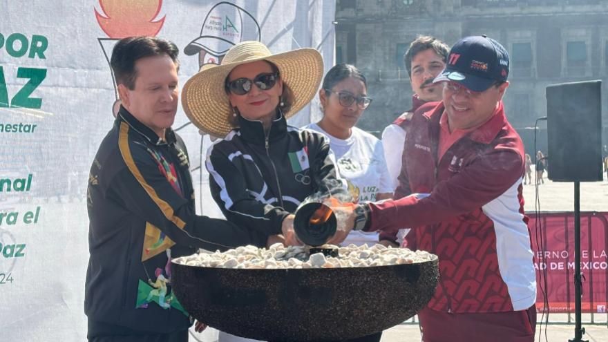 Encienden Luz por la Paz en Ciudad de México